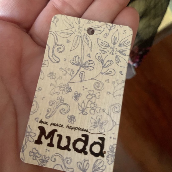 NWT Mudd Chiffon Ruffle Trim Cold Shoulder Top-Size Small - Picture 8 of 14